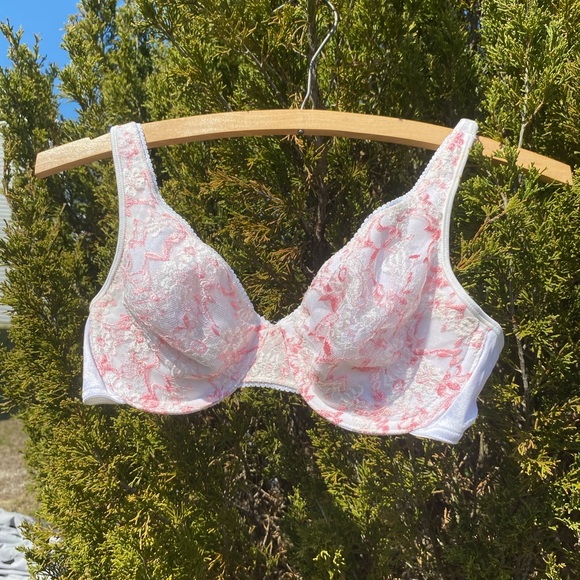 Vintage Olga 34C Dainty Pink & White Lace Detailed Coquette Bra - Picture 2 of 7